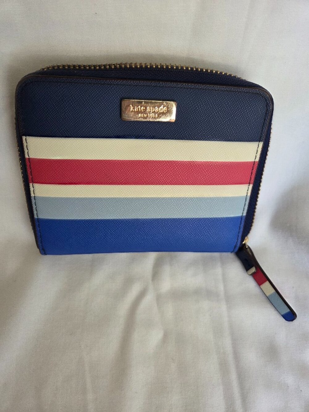 Kate Spade New York Laurel Way Darci striped zip-around wallet